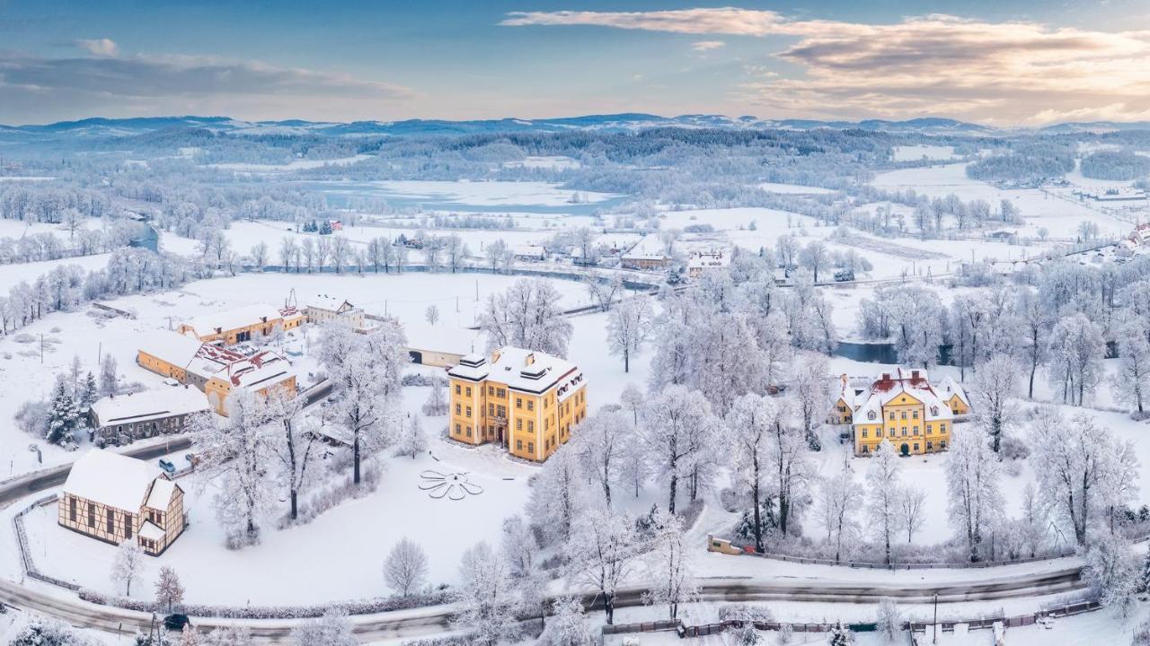 Palac Lomnica - Karkonosze / Riesengebirge 옐레니아구라 외부 사진