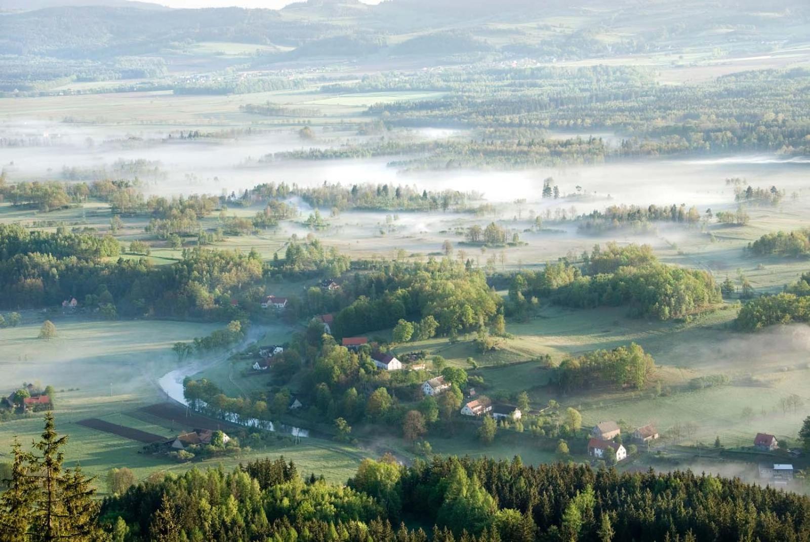 Palac Lomnica - Karkonosze / Riesengebirge 옐레니아구라 외부 사진
